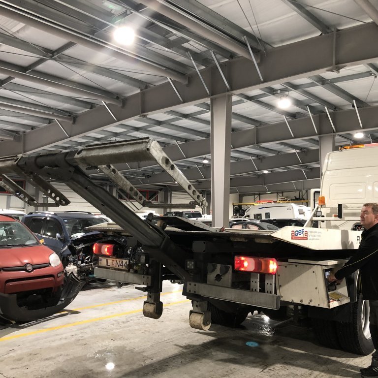 bilabjorgun-2018-haust-vor-2019-ferd-til-tischer-i-thyskalandi-til-ad-lata-smida-bil-sem-hentadi-okkur-og-nyr-bill-sottur-2019-i-juni-5